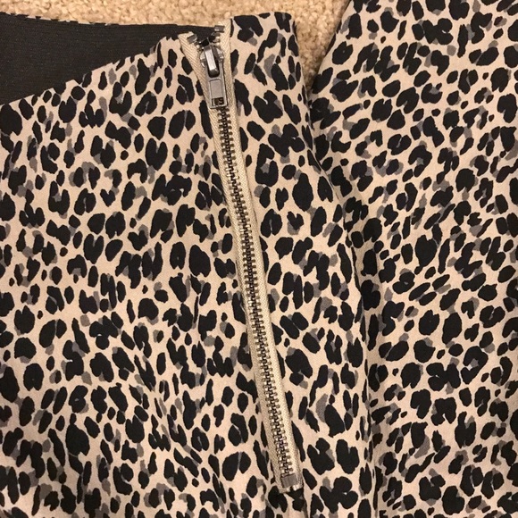 Never Worn Cheetah Print Pants - Picture 4 of 8